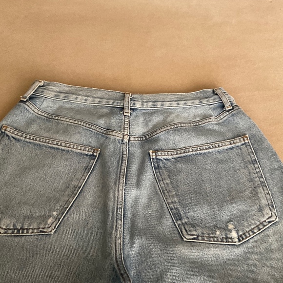 Agolde 90’s Short in Force - Picture 3 of 6